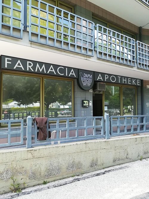 Farmacia Dama - Bolzano - Insegna Farmagosta