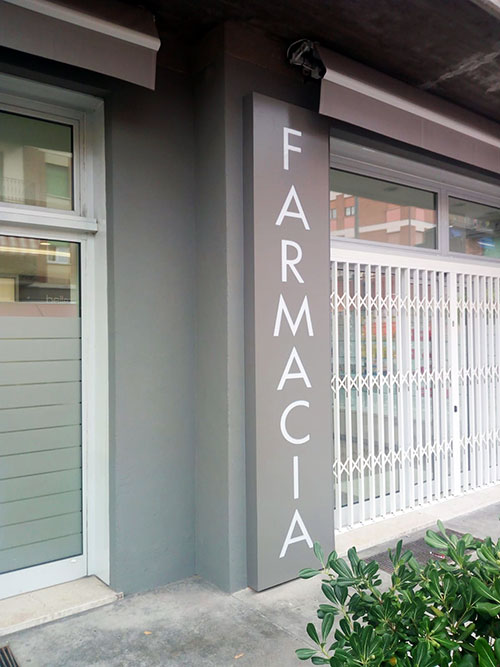 Farmacia Palladio: insegna Farmagosta